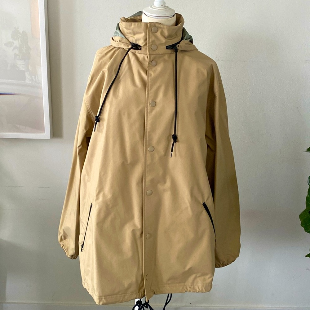 Immaculate BALENCIAGA WINDBREAKER/ Rain Jacket